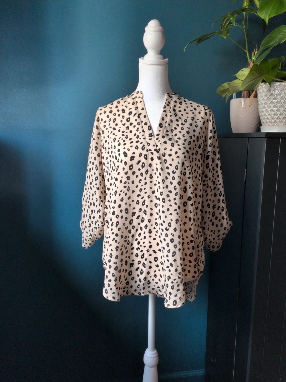 Lush Beige Leopard Print V-Neck Tunic